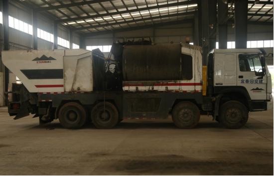 同步封層車(chē)